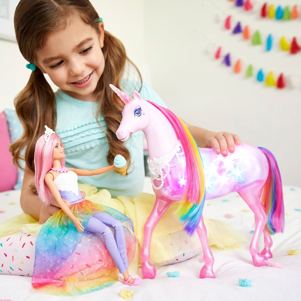 Verder Eindeloos Stal Barbie Dreamtopia Magische Toverlichtjes Eenhoorn met pop, lichtjes &  geluiden | Smyths Toys Nederland