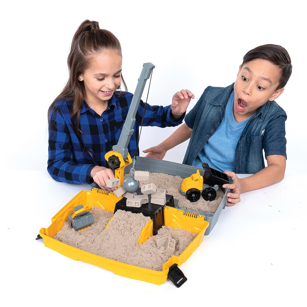 Kinetic Sand Construction Site Sand Box Set with Vehicle Smyths