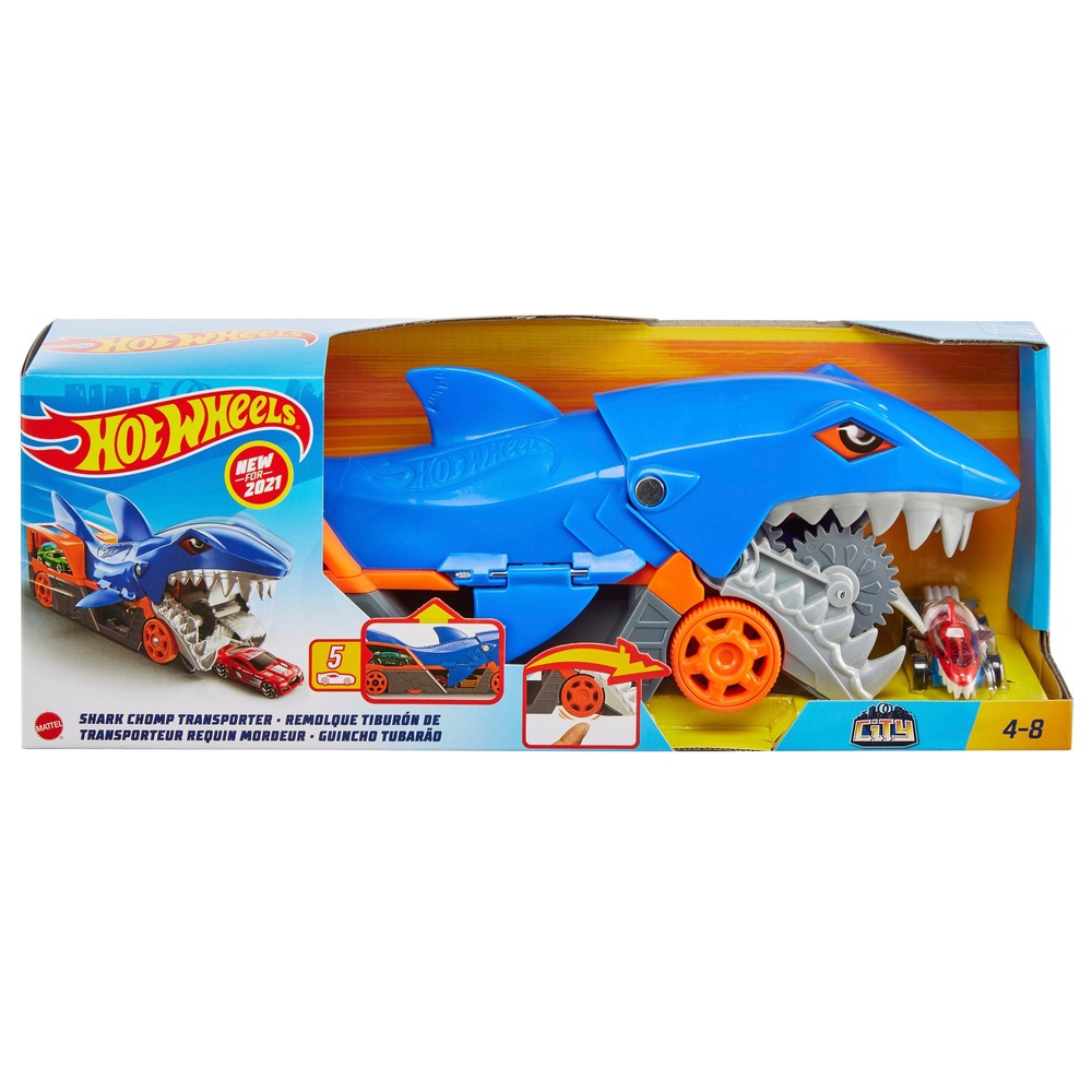 Plastic Toy Shark for WWE Wrestling Action Figures With Opening Mouth 