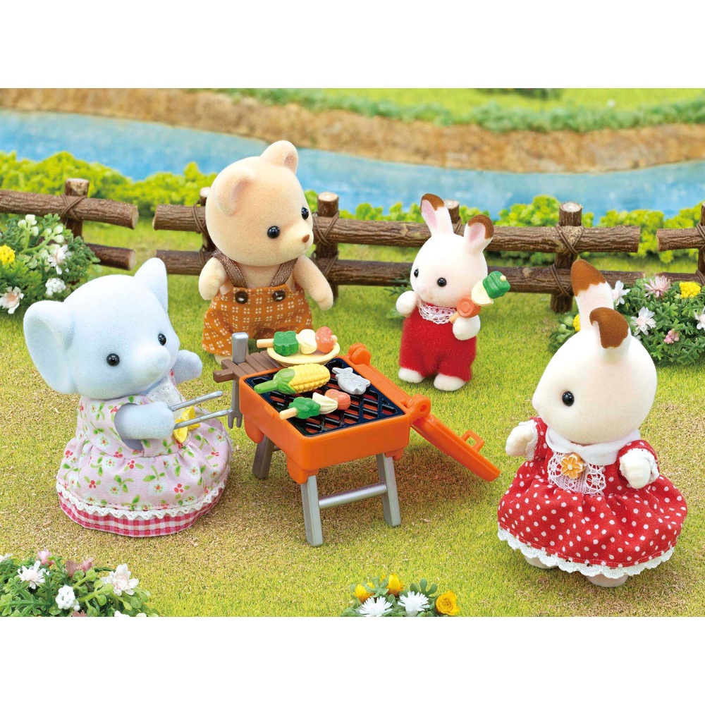 Sylvanian Families Calico Critters Family BBQ Set 