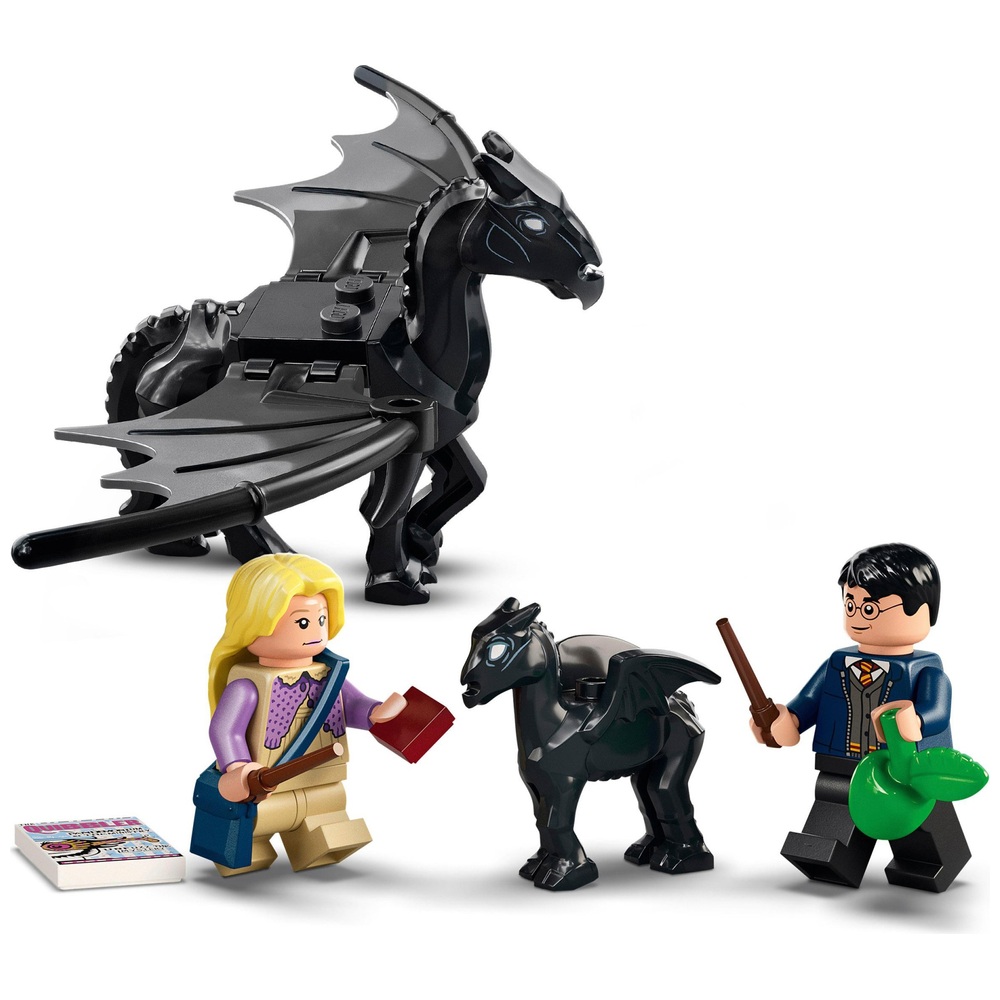 LEGO 76400 Harry Potter Hogwarts Carriage & Thestrals Toy | Smyths Toys UK