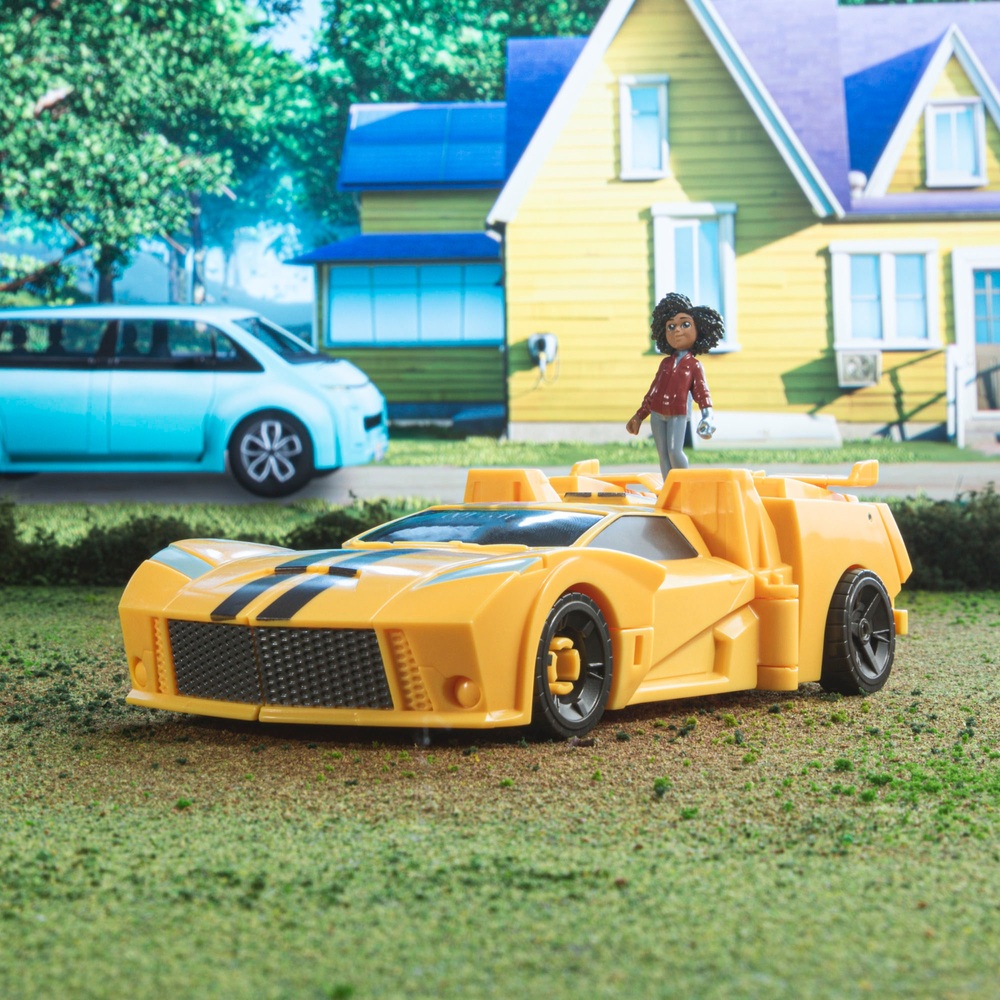 Transformers: EarthSpark Spin Changer Bumblebee & Mo Malto Action ...