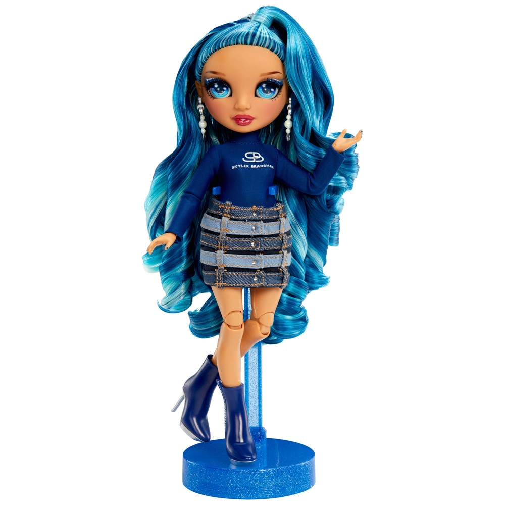 Rainbow High Skyler Bradshaw : poupée-mannequin bleue avec 2 tenues 