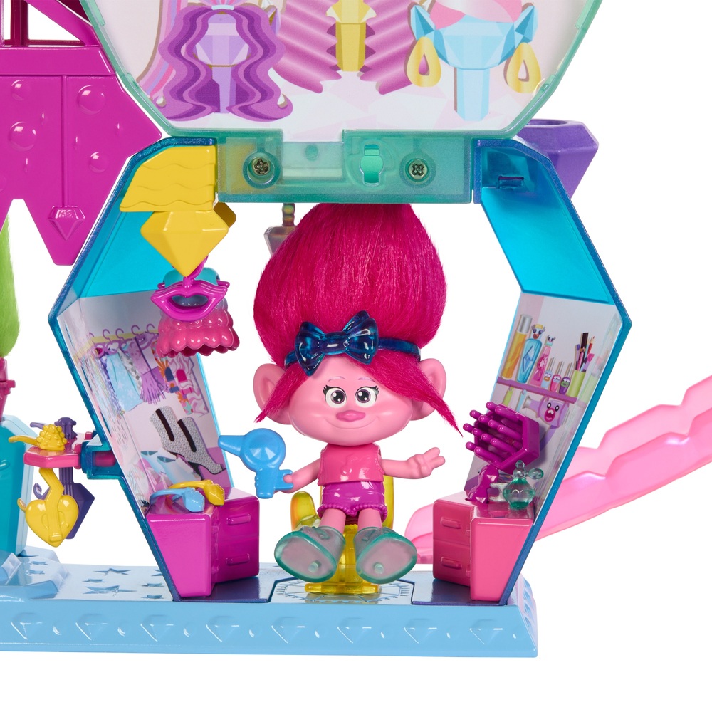 Trolls 3 Band Together Mount Rageous Playset with Queen Poppy Doll ...