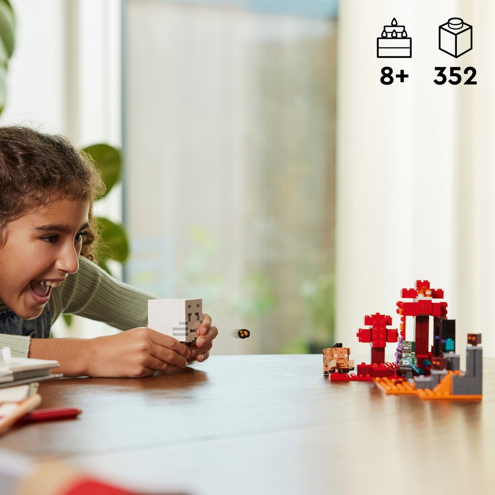 21255 - LEGO® Minecraft - L'Embuscade au Portail du Nether LEGO : King  Jouet, Lego, briques et blocs LEGO - Jeux de construction