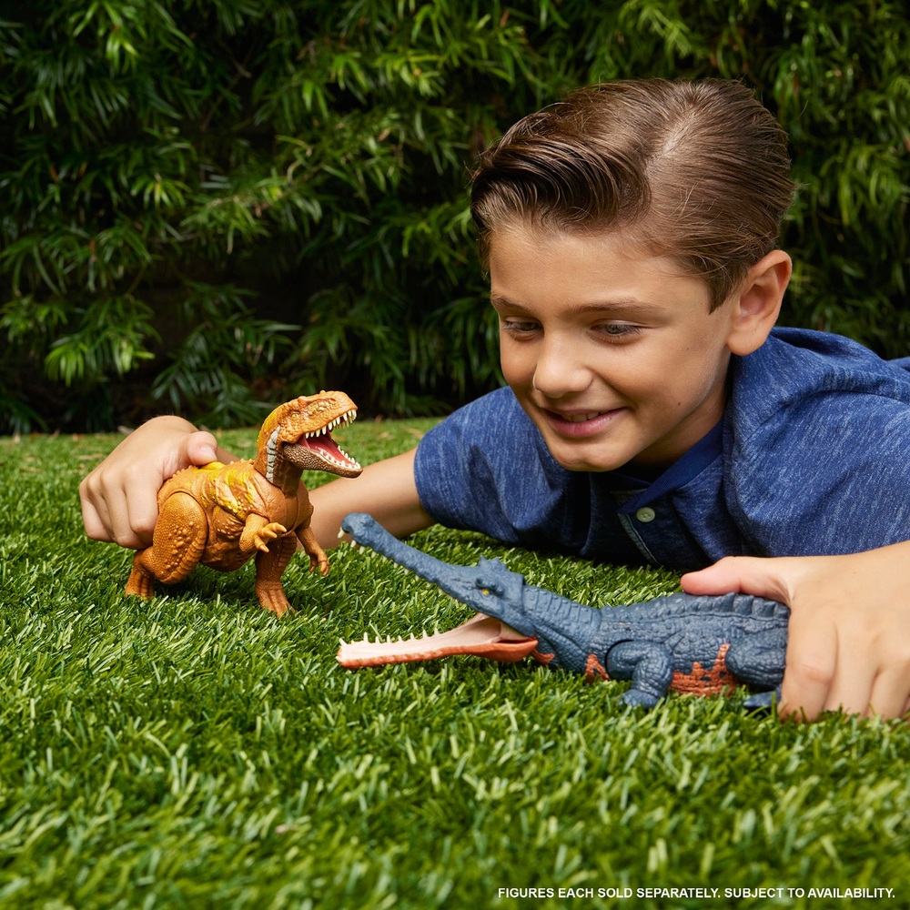 Jurassic World Wild Roar Hesperosaurus Dinosaur | Smyths Toys UK