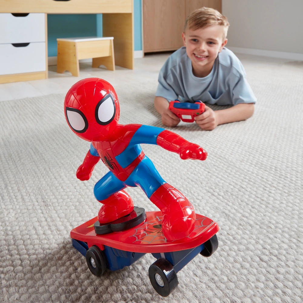 Marvel Spider-Man Remote Control Skateboard Figure Set Smyths