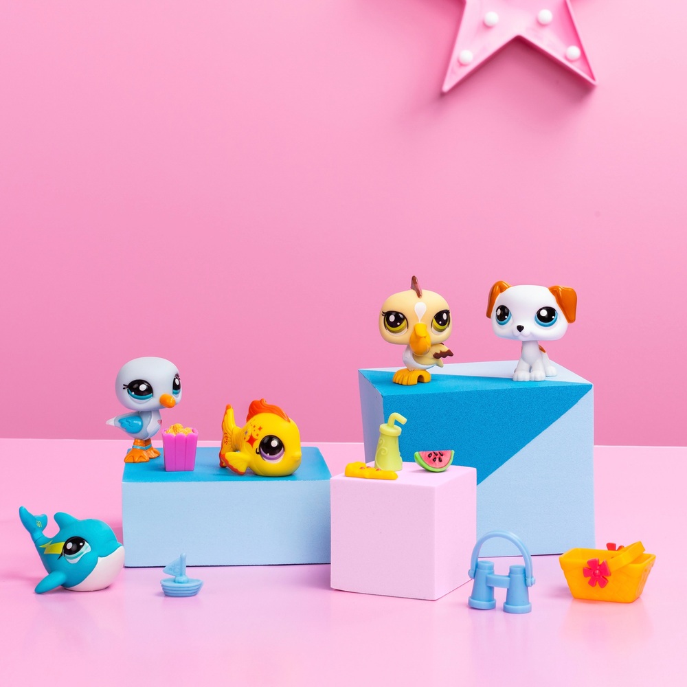 Littlest Pet Shop Beach Besties Collector Set | Smyths Toys UK