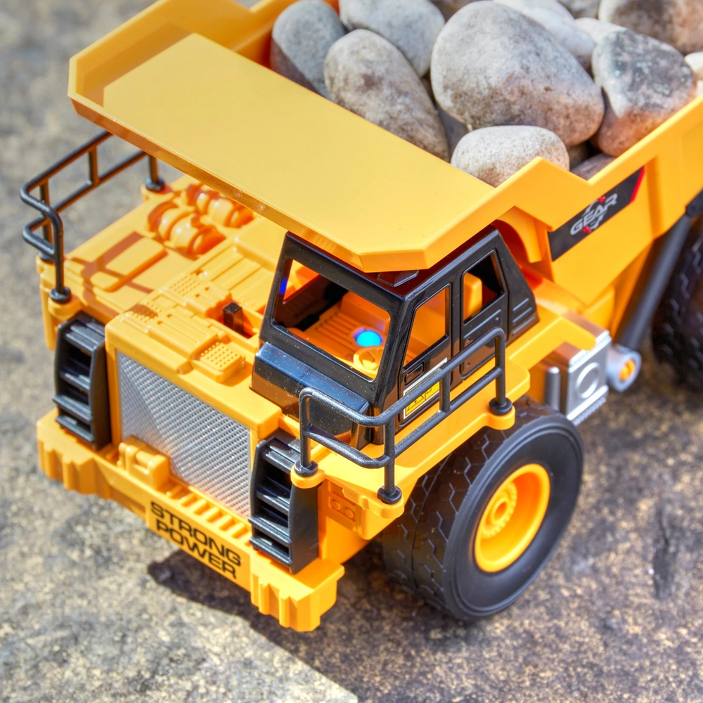 2.4 G op afstand bestuurbare kiepwagen met aanhanger