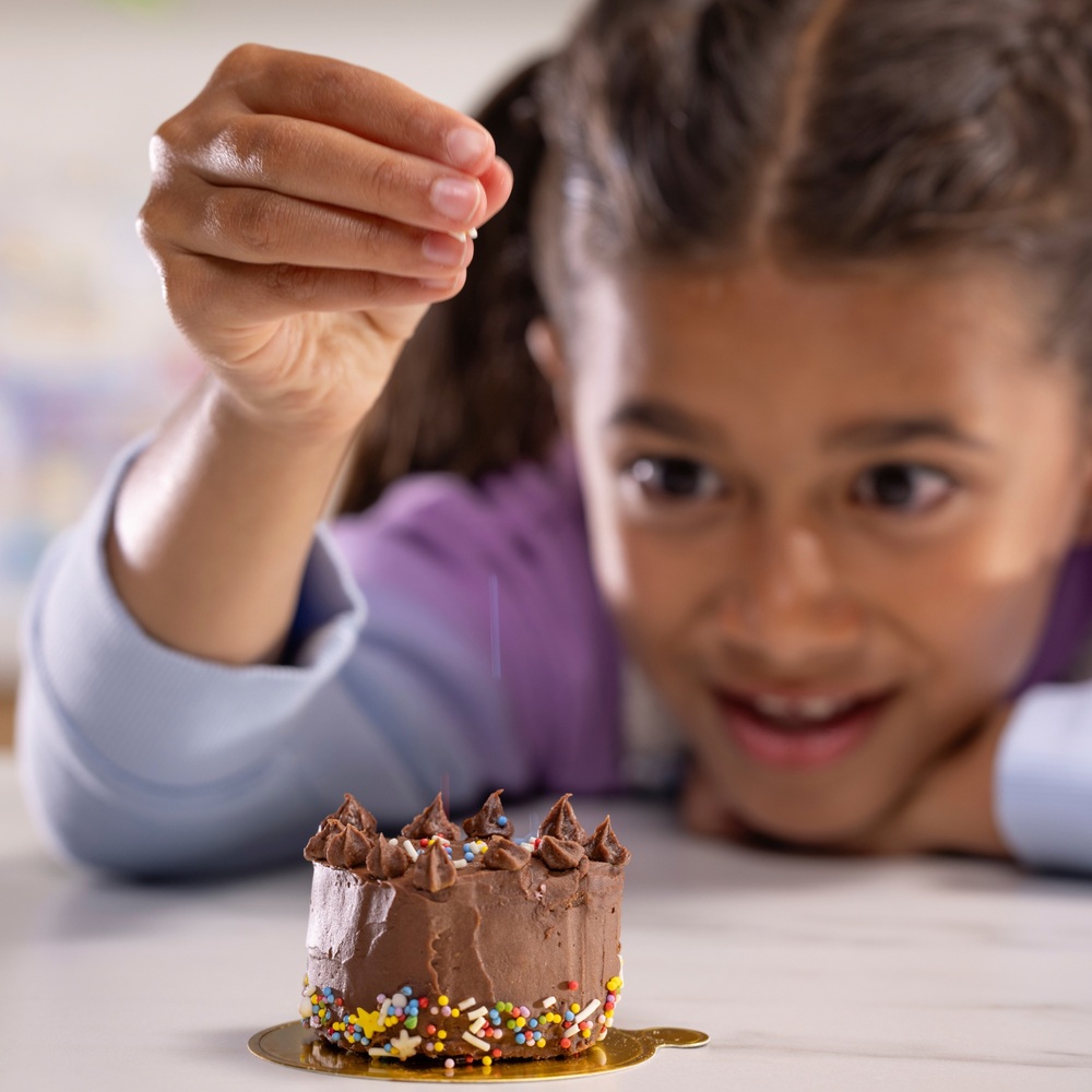 Tasty Tinies Kinderküche Zubehör Mini Torten Back Set sortiert | Smyths ...