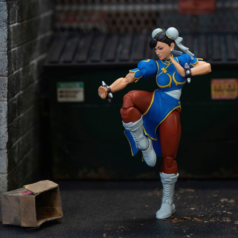 Street Fighter Chun-Li 15cm Action Figure | Smyths Toys UK