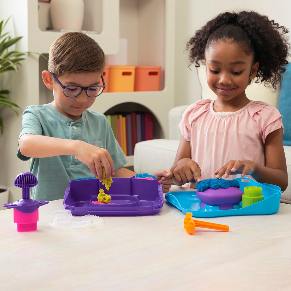 Kinetic Sand SquishMotion Playset | Smyths Toys UK