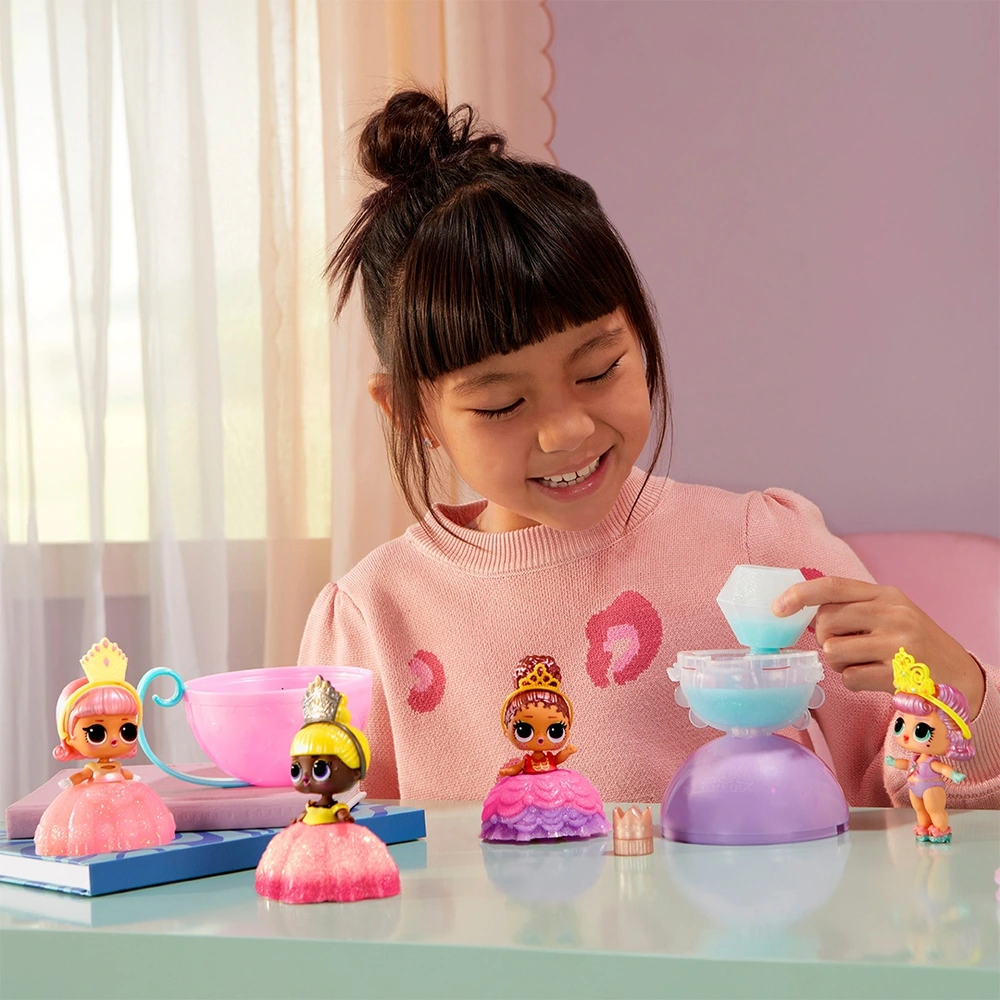 L.O.L. Surprise! Princess Tots – Blindverpackung Mit 1 Puppe, 2 Farben Zum Kleid-Gießen, Farbwechsel-Effekt – 8 Figuren Zum Sammeln!