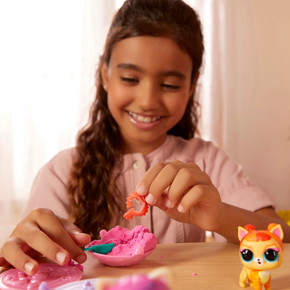 Surprise! Pets Eye Spy Blind Box Assortment Smyths Toys UK