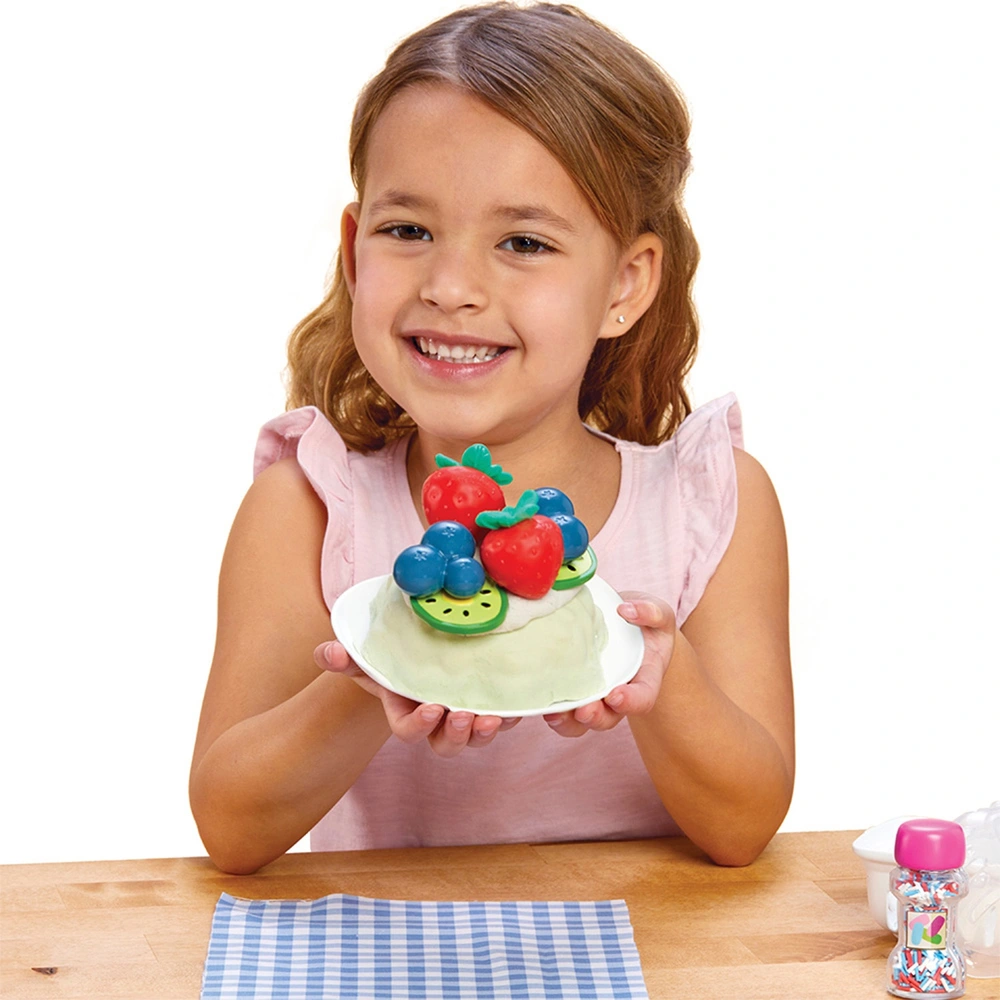 Creative Chefs Bluey Play Food Pavlova Cake Kit Smyths Toys UK