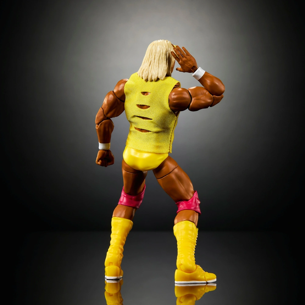 WWE Ultimate Edition Action Figure Series 30 Hulk Hogan | Smyths