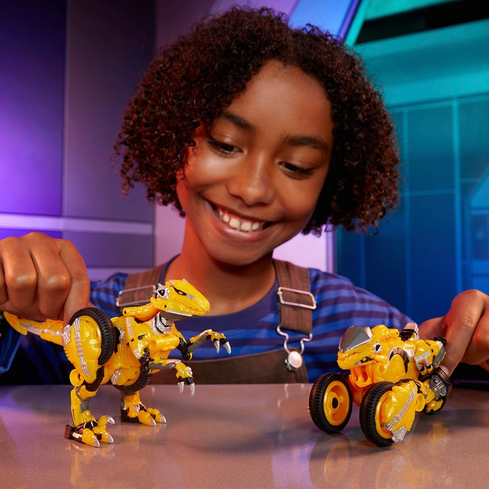 Armorsaurs Evolvers Vehicle Blaze | Smyths Toys UK