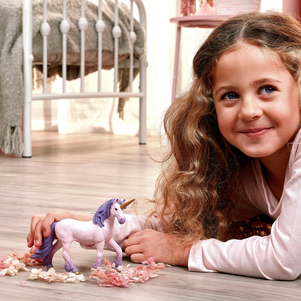 schleich BAYALA | Jument Licorne d'Eau Elementa 70757 | 3 x 14 x 11 cm | Figurine à partir de 5 ans | figurines fantastiques détaillées | figurines magiques de collection schleich BAYALA | Jument Licorne d'Eau Elementa 70757 | 3 x 14 x 11 cm | Figurine à partir de 5 ans | figurines fantastiques détaillées | figurines magiques de collection